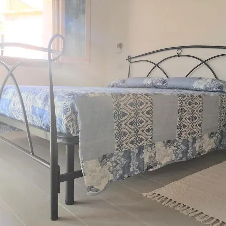 Domu Antiga Holiday home *